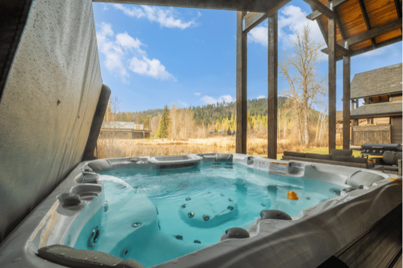 Hot tub at Elk Haven vacation rental in North Idaho